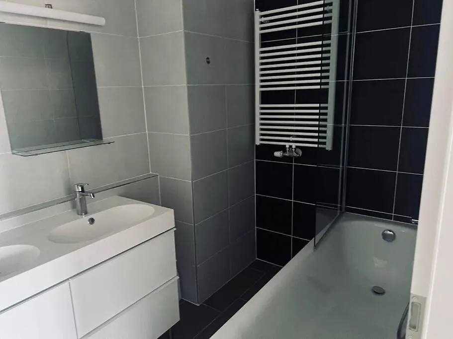 Marina Garden Apartman - Free Private Parking Apartment Budapest